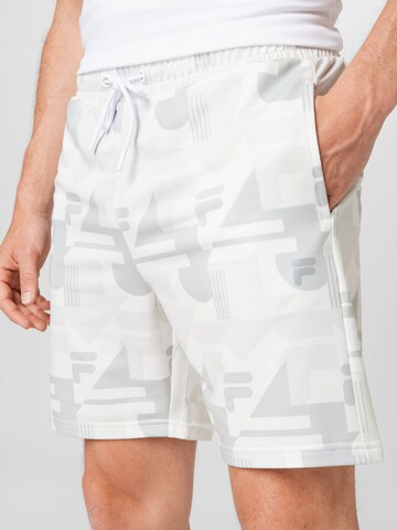 Regular Pantalon de sport 'RIWNE' FILA en blanc