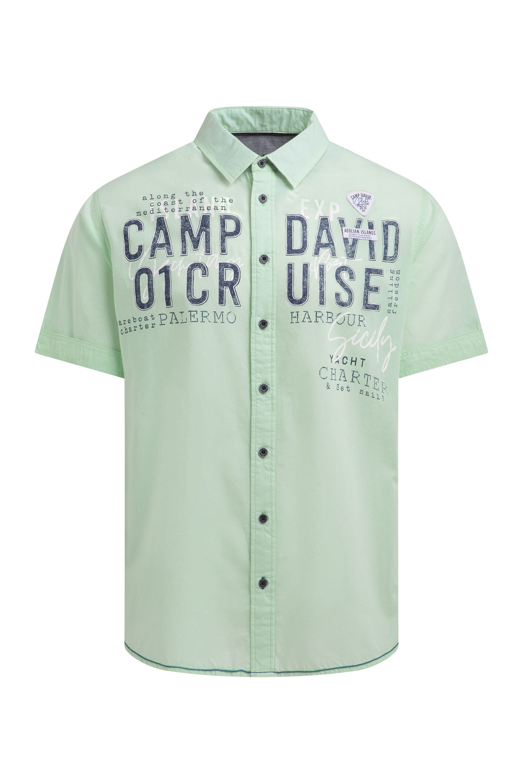 CAMP DAVID Regular Fit Leichtes Kurzarmhemd mit Logo Artwork in Grün: Vorderseite