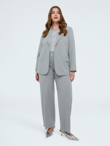 Fiorella Rubino Blazer in Grey