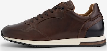 DenBroeck Sneakers in Brown