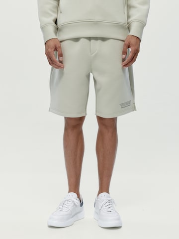 Born Loose fit Workout Pants 'Lowa' in Grey: front