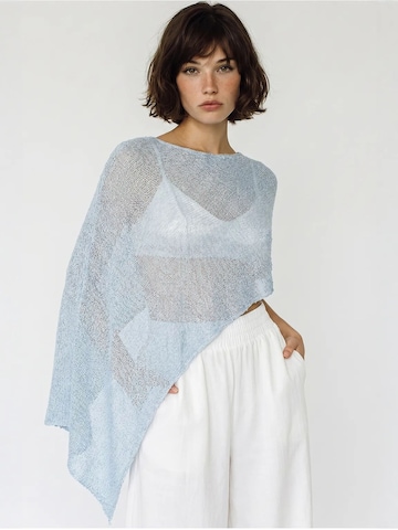 Mantellina di Bianco Lucci in blu