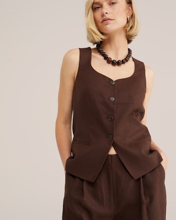 WE Fashion Γιλέκο κουστουμιού σε καφέ