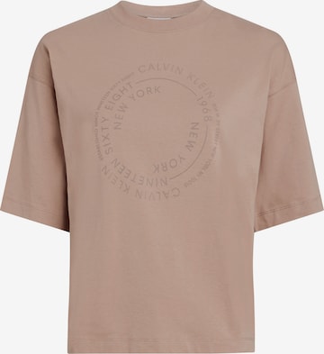 T-shirt Calvin Klein en marron : devant