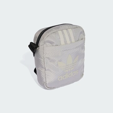 ADIDAS ORIGINALS - Mala de ombro em cinzento