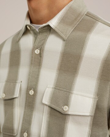 WE Fashion Regular fit Button Up Shirt in Green