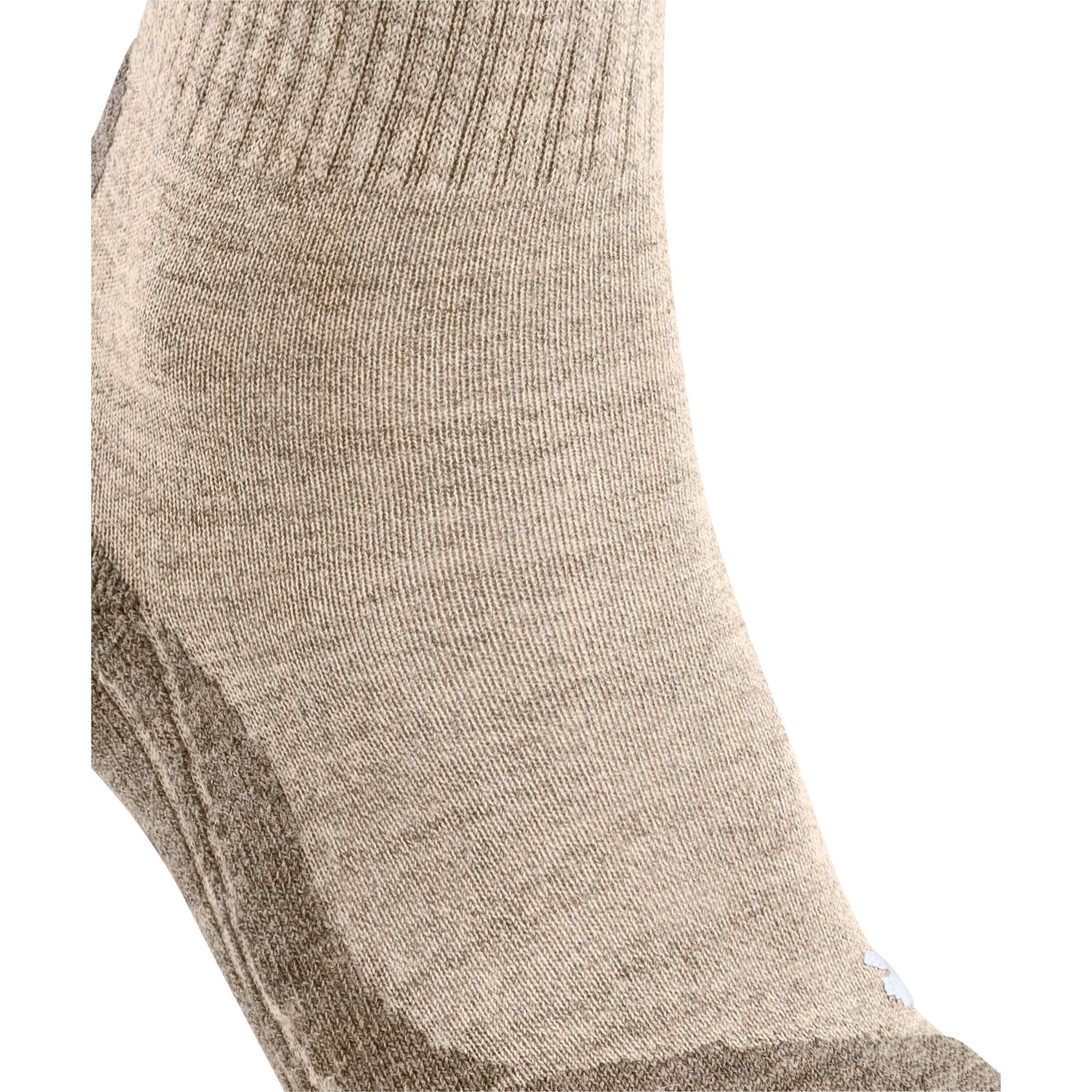 FALKE Athletic Socks in Beige