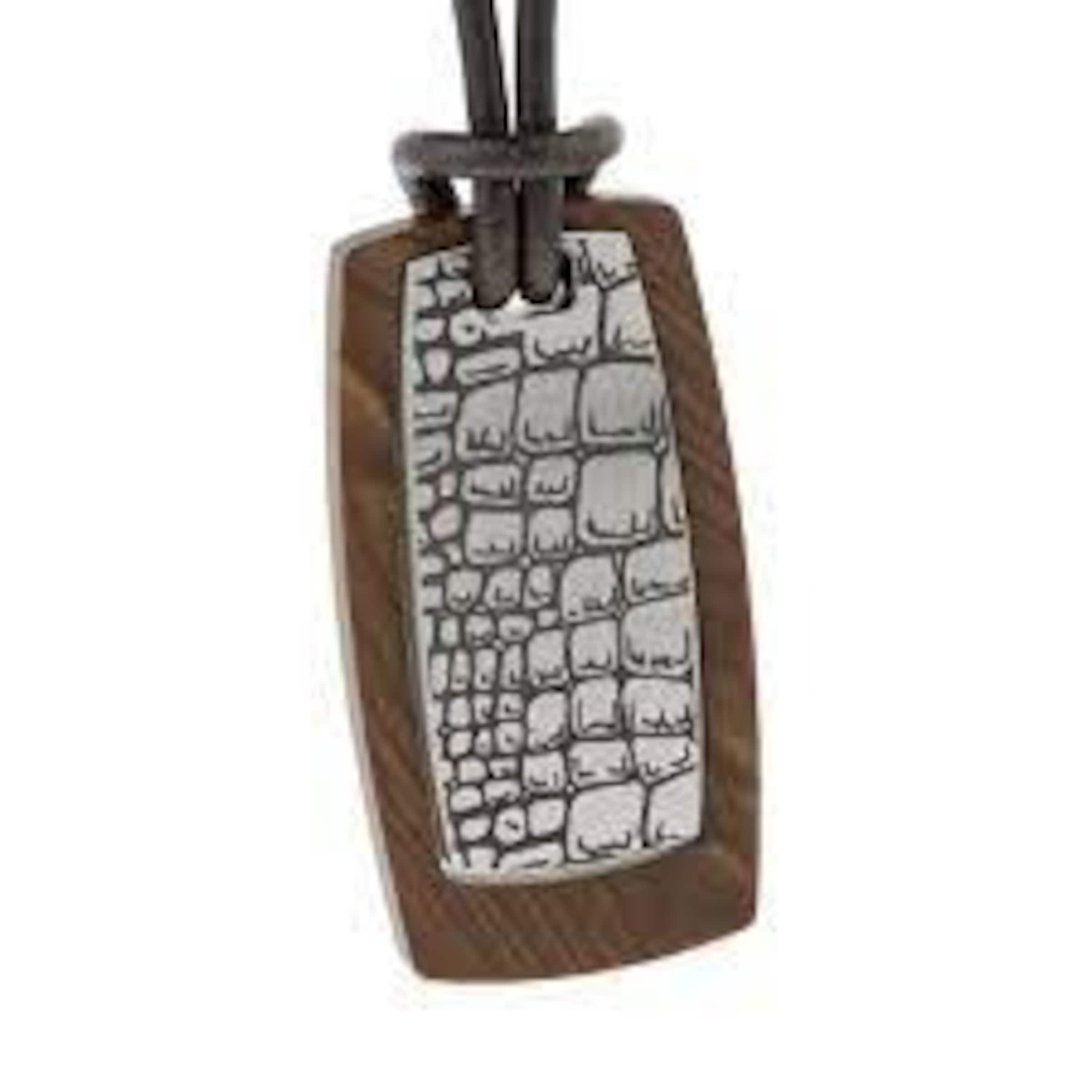 Ernstes Design Kette in Schwarz: Vorderseite