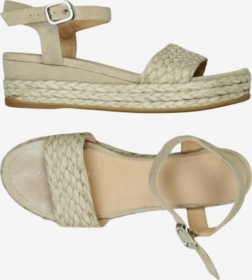 UNISA Sandals & High-Heeled Sandals in 39 in Beige: front