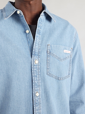 zils Calvin Klein Jeans Standarta piegriezums Krekls 'ESSENTIAL CLASSIC'