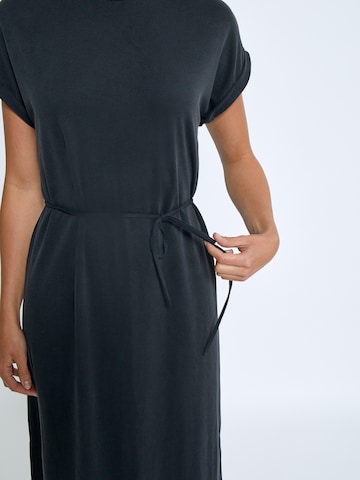 minus Kleid 'Mavelyn' in Schwarz
