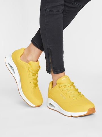 SKECHERS Sneaker 'Uno Stand On Air' in Gelb