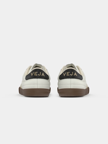 Veja Sneakers laag 'Panenka' in Wit