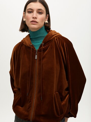 Veste de survêtement Lola Casademunt en marron