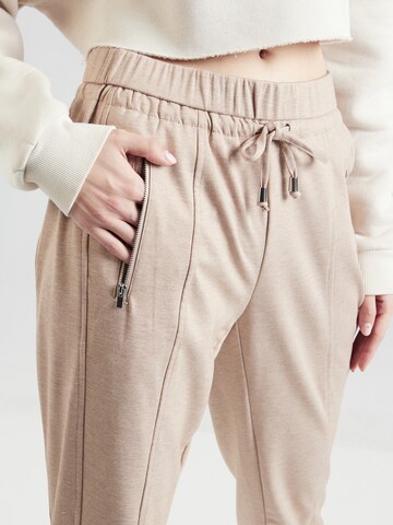 VERO MODA Regular Broek 'MELANIE' in Beige