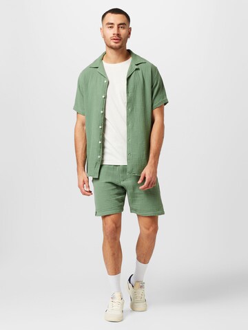 Kronstadt - Ajuste regular Camisa 'Cuba' en verde