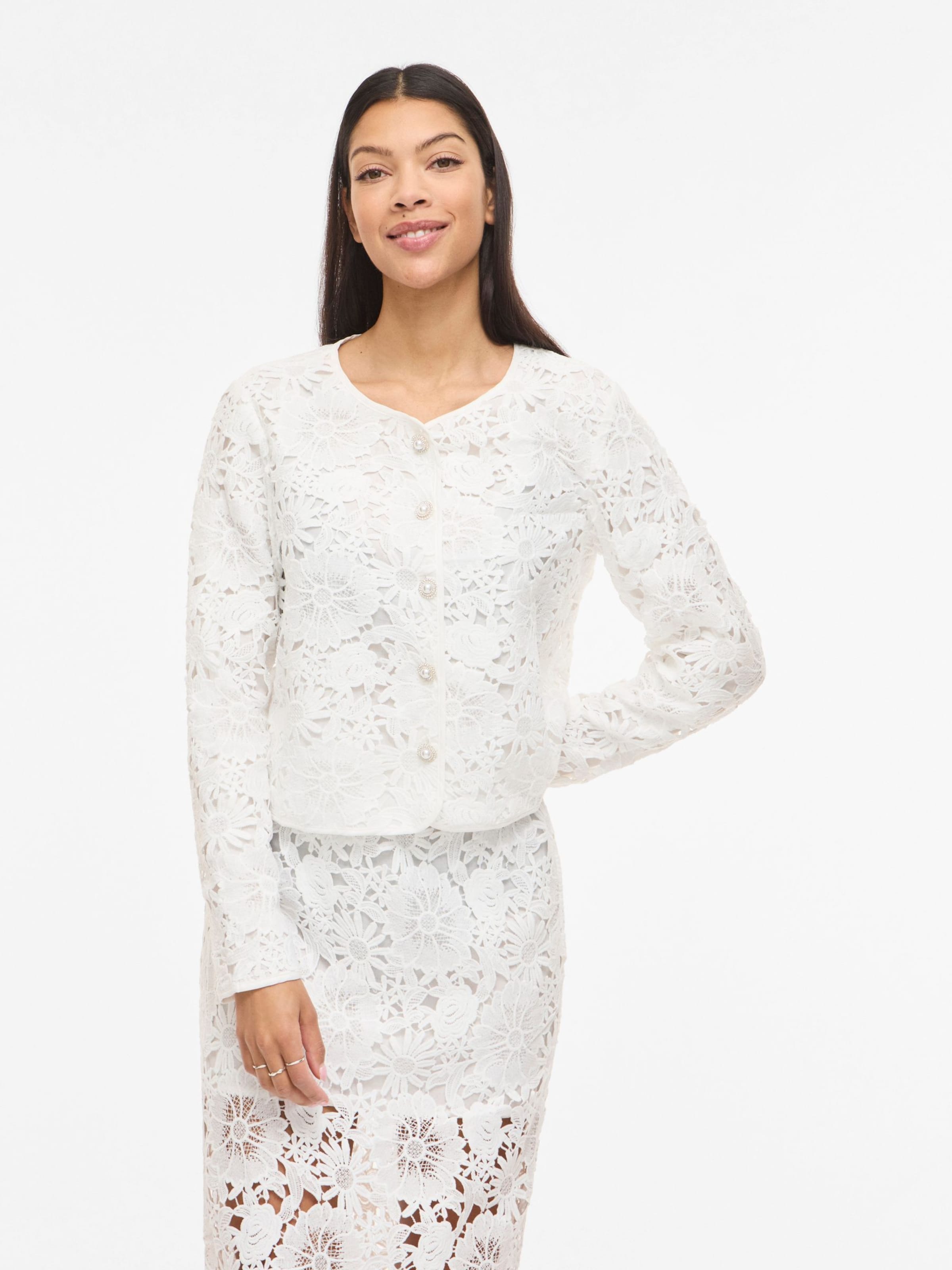 VILA Gebreid vest 'VIPETAL' in Wit: voorkant