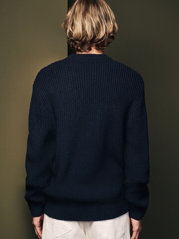 Next Pullover in Blau