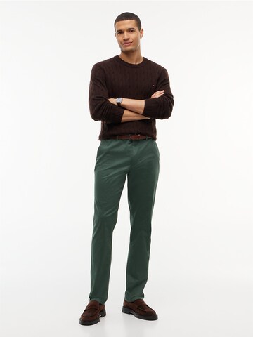 Regular Pantalon chino 'Denton' TOMMY HILFIGER en vert