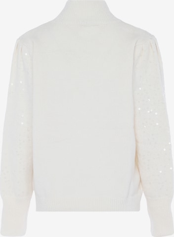faina Sweater in White