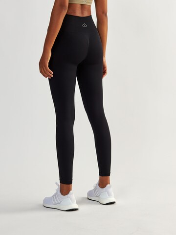 BeShaped Regular Sporthose 'Lift Me Up' in Schwarz