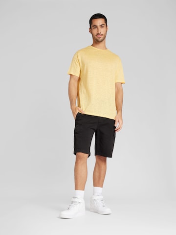 T-Shirt 'Bet' SELECTED HOMME en jaune