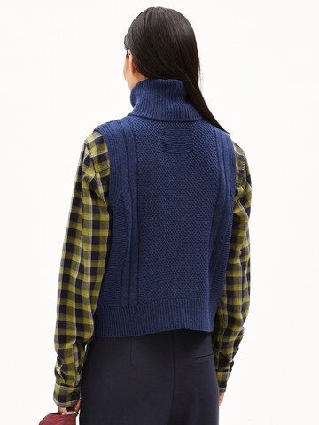 Pull-over ' OLAIAAS CABLE ' ARMEDANGELS en bleu