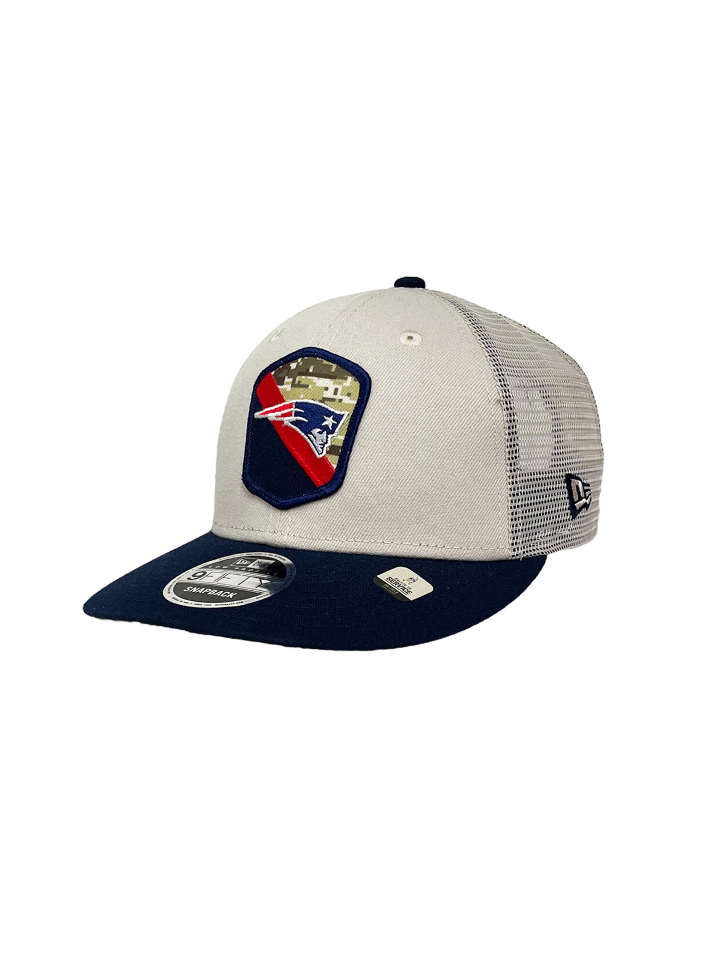 NEW ERA Athletic Cap '9FIFTY Salute To Service New England Patriots' in Beige: front