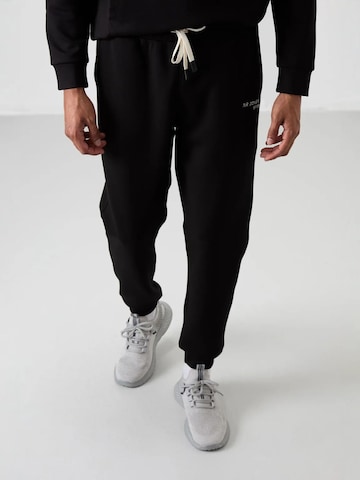 Tommy Life Sweat suit in Black
