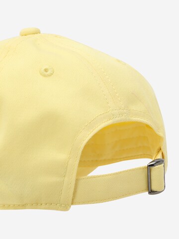 N°21 Hat in Yellow