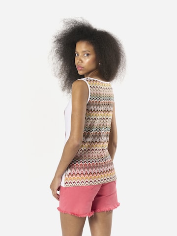 Top di KOROSHI in bianco