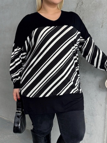 Stil Diva Blouse in Black