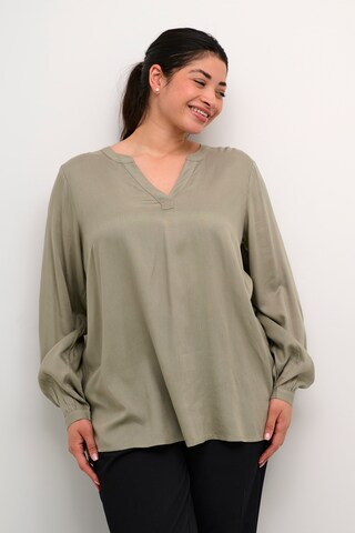 KAFFE CURVE - Blusa 'KCCalinde' em verde: frente