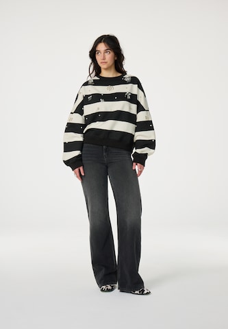 Fabienne Chapot Sweatshirt 'Ronny' in Black
