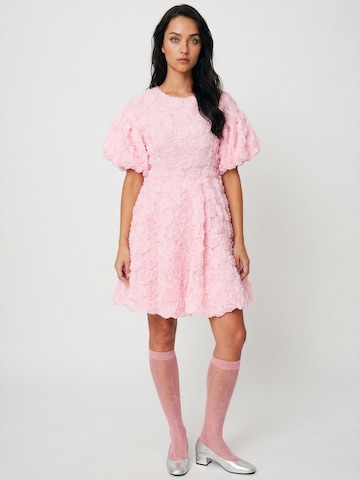 Crās Kjole ' Alayacras ' i pink: forside