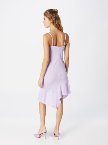 Robe de cocktail Monki en violet