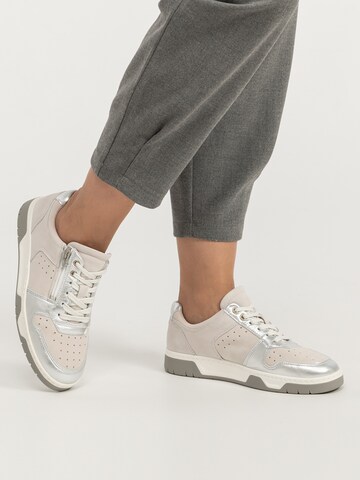 VITAFORM Sneaker in Weiß