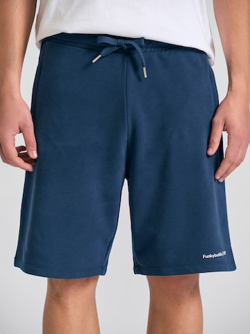 Funky Buddha Loosefit Broek in Blauw: voorkant