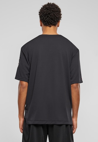 T-Shirt 'FM241-007-2 Varsity' FUBU en noir