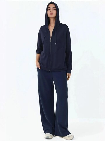 Sweat-shirt 'Sweatshirts' Hiccup en bleu