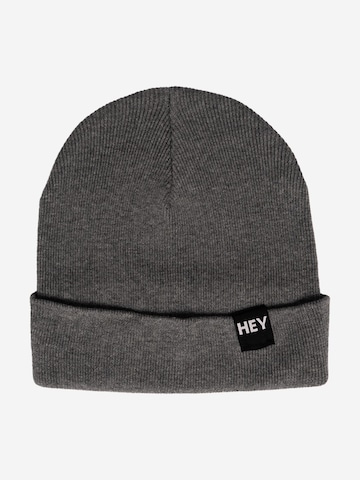 HEY KOLLEGA! Beanie in Grey: front