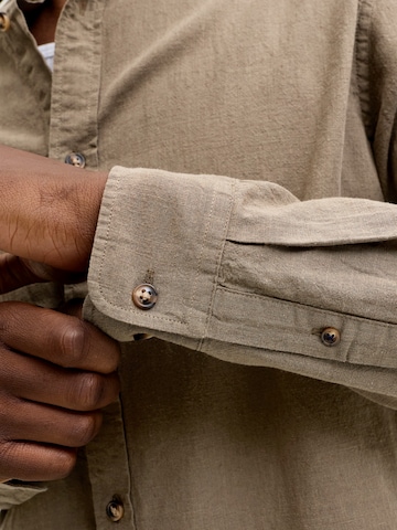 Coupe regular Chemise 'JJESummer' JACK & JONES en marron