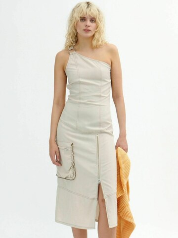 Robe ' EminaRS ' Résumé en beige : devant