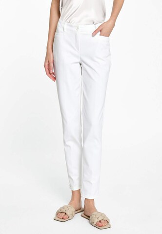 Regular Pantalon chino Fadenmeister Berlin en blanc : devant