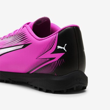 Chaussure de foot 'ULTRA PLAY TT' PUMA en rose