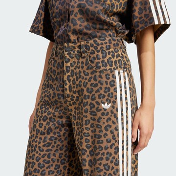 ADIDAS ORIGINALS Loosefit Džíny – hnědá