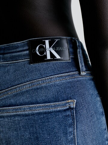 mėlyna Calvin Klein Jeans Siauras Džinsai