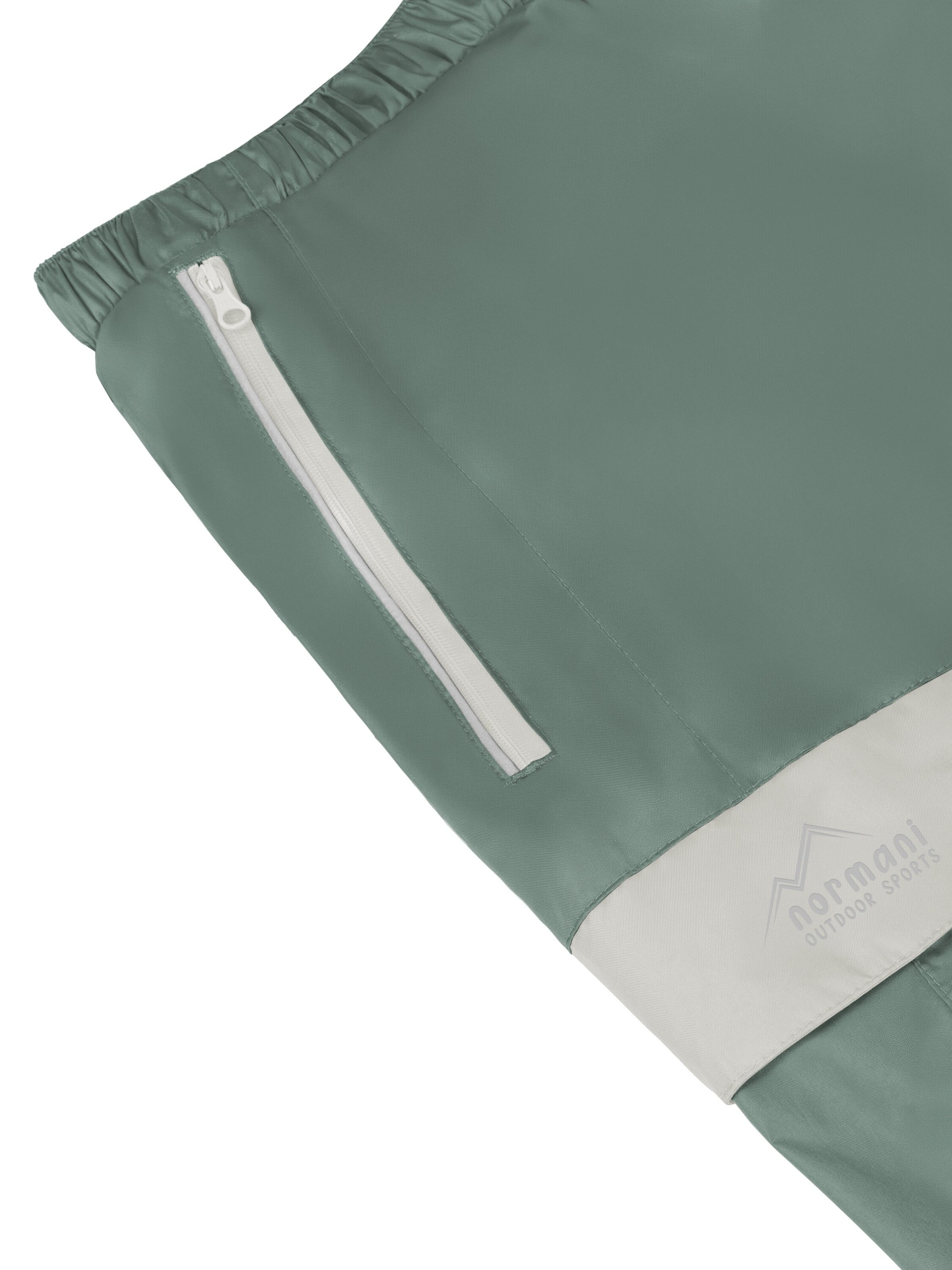 normani Regular Athletic Pants in Green