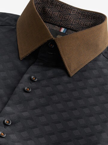 Next - Ajuste regular Camisa en negro
