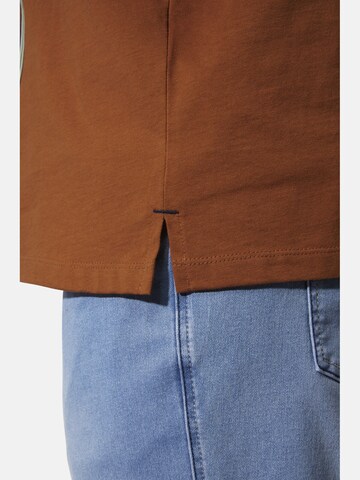 T-Shirt Charles Colby en marron